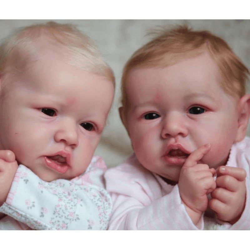 Truly Reborn doll Tw...